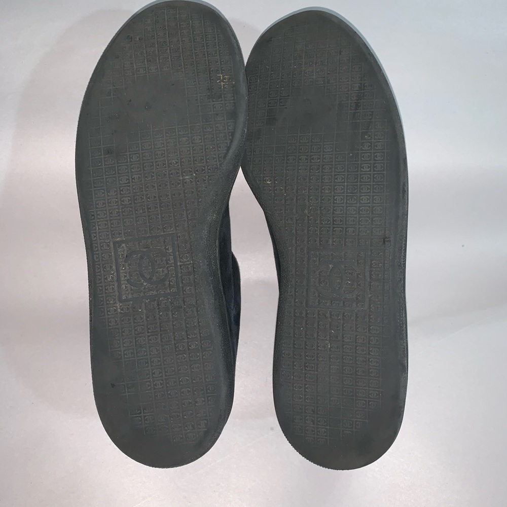 CHANEL SPORT size 40 black suede sneakers - Picture 11 of 12